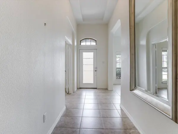 5 Duskview LN, Edgecliff Village, TX 76134