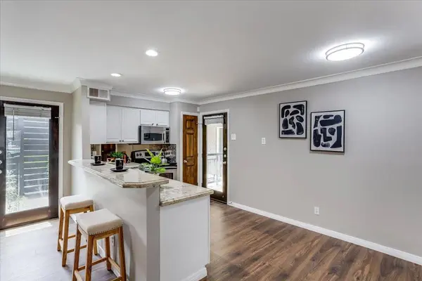 10109 Regal Park LN #117, Dallas, TX 75230