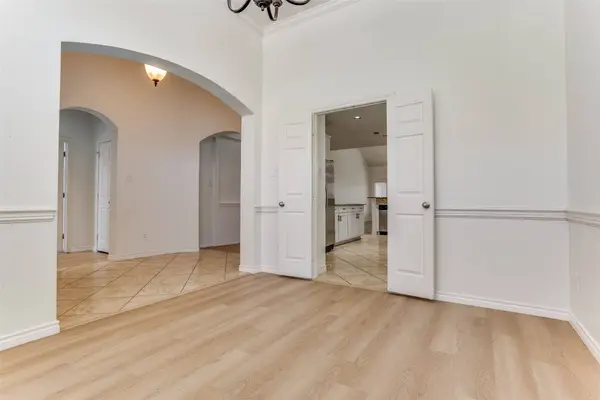 610 Crockett DR, Lavon, TX 75166