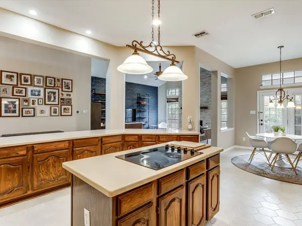 7701 Marble Canyon CT, Fort Worth, TX 76137