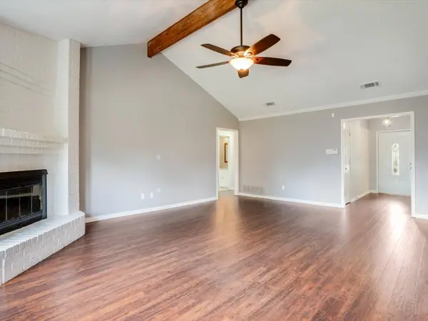 904 Forest Trail CT, Euless, TX 76039