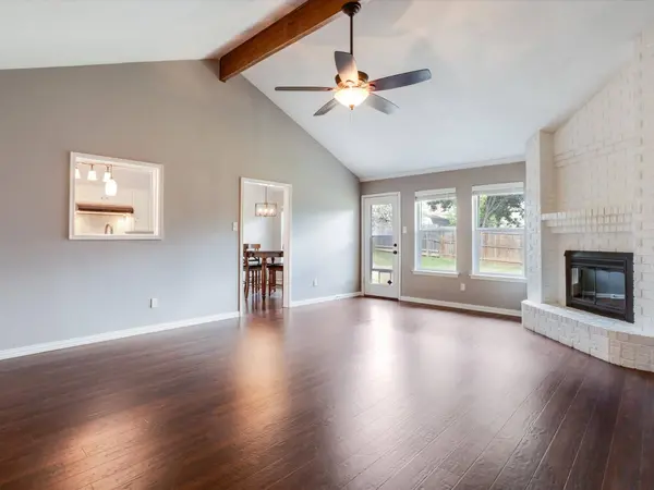 904 Forest Trail CT, Euless, TX 76039