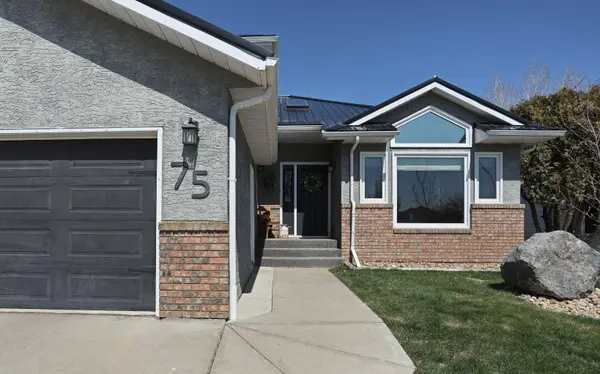 75 Parkland Close E, Brooks, AB T1R 0M2