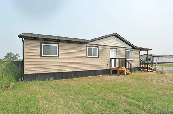 321 20 ST E, Brooks, AB T1R0W9