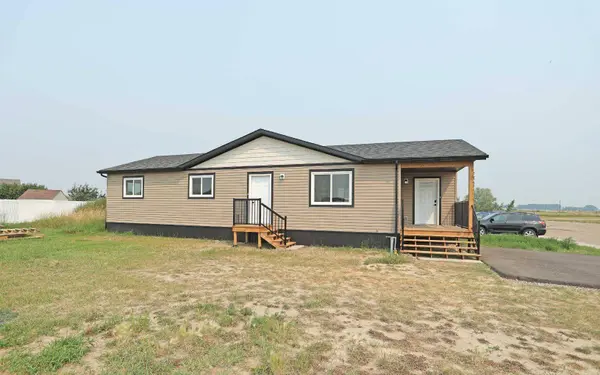 321 20 ST E, Brooks, AB T1R0W9