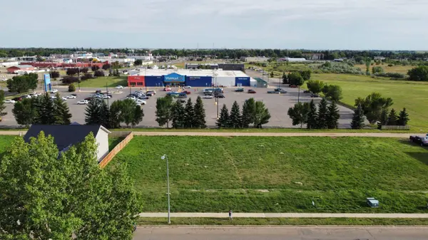 85 Upland BLVD NW