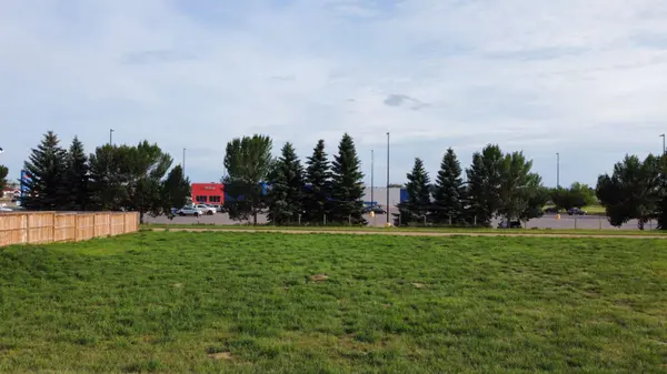 85 Upland BLVD NW, Brooks, AB T1R 0R3