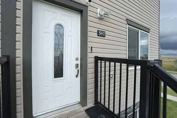 347 17 ST E, Brooks, AB T1R0Z6