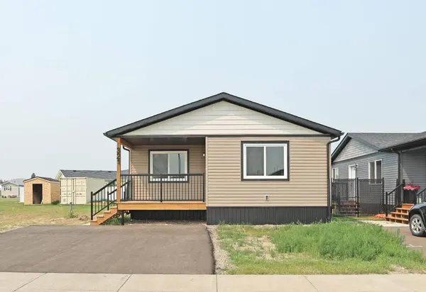 321 20 ST E, Brooks, AB T1R0W9