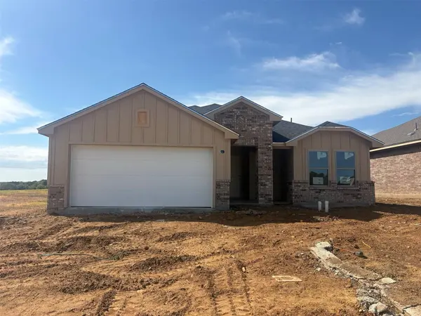 2404 Acacia RD, Keene, TX 76031