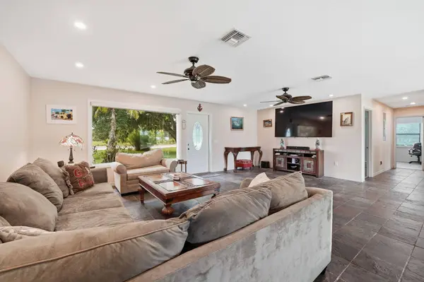 7980 21ST ST SW, Vero Beach, FL 32968