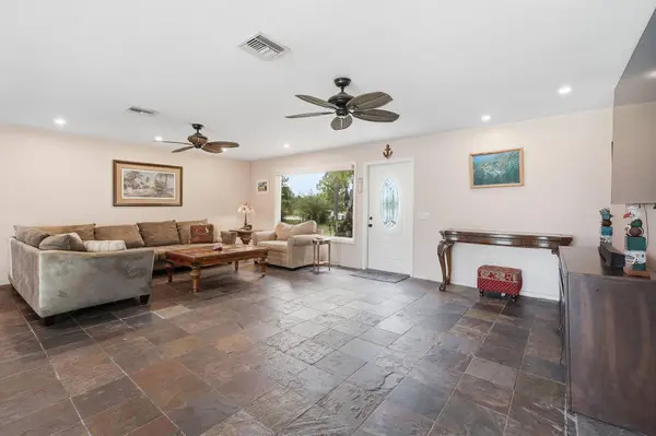 7980 21ST ST SW, Vero Beach, FL 32968