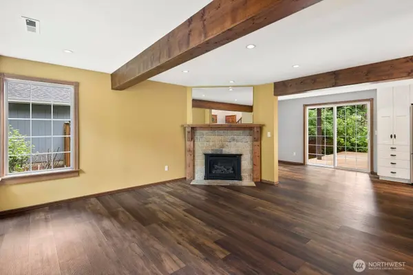7825 NE 140th PL, Kirkland, WA 98034
