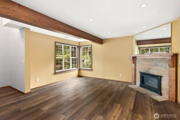 7825 NE 140th PL, Kirkland, WA 98034