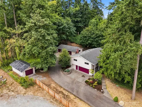 7412 104th ST E, Puyallup, WA 98373