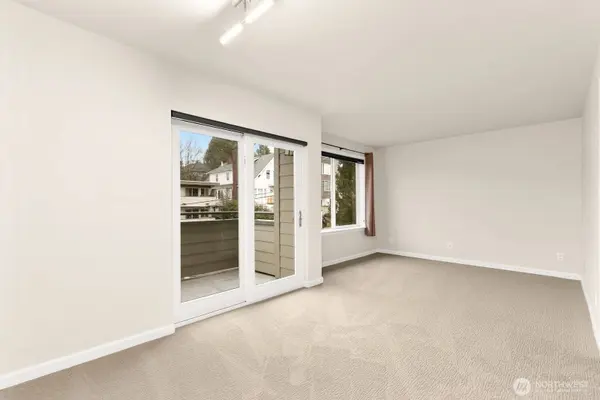 3926 1st AVE NE #31, Seattle, WA 98015