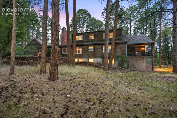6850 Perry Park Boulevard, Larkspur, CO 80118