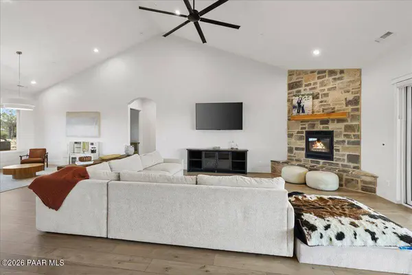 5615 W Deer Spring PL, Prescott, AZ 86305