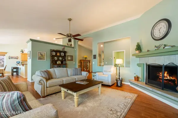 1113 Fawn LN, Prescott, AZ 86305