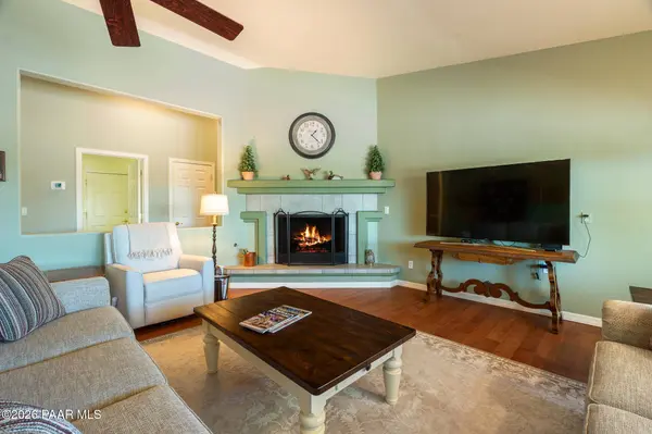 1113 Fawn LN, Prescott, AZ 86305