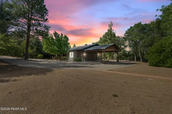 2 Glen Oaks DR, Prescott, AZ 86305