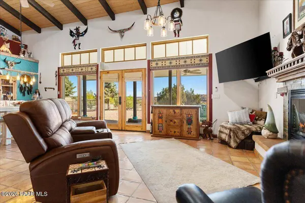 1256 E Reata TRL, Paulden, AZ 86334