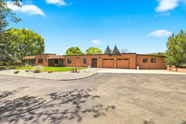 11230 N Dora LN
