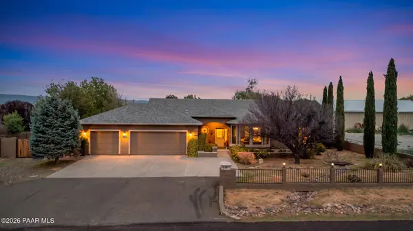 2967 N Mountain View DR