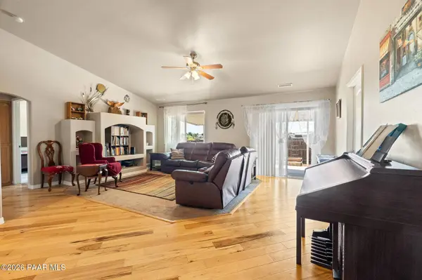 9321 E Manzanita CIR, Prescott Valley, AZ 86314