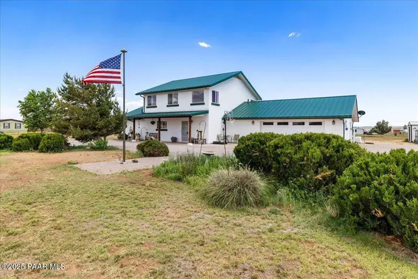 1415 W Ranch House RD