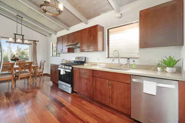 4055 Mahinahina Pl, Lahaina, HI 96761