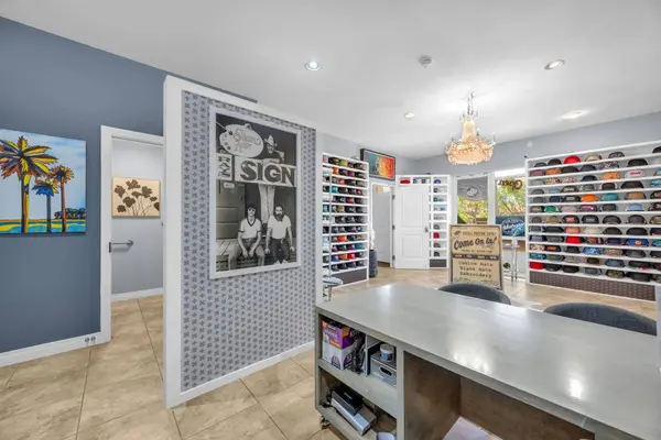 1367 S Kihei Rd, Kihei, HI 96753