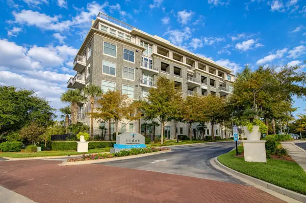 242 Cooper River Dr
