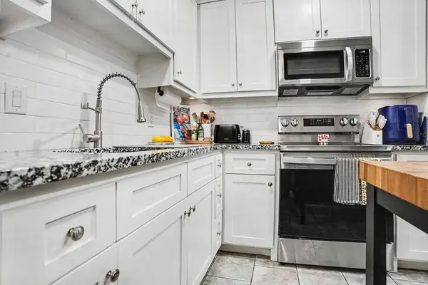 48 E Mountain Creek CT, Grand Prairie, TX 75052