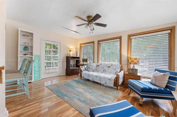 2245 BAHIA VISTA ST, Sarasota, FL 34239