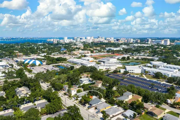 2245 BAHIA VISTA ST, Sarasota, FL 34239