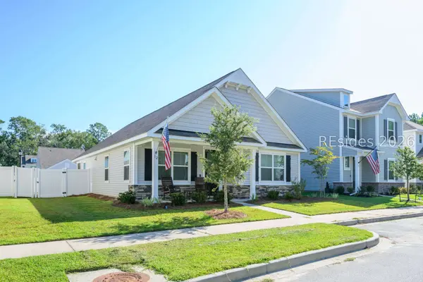 12 Whispering Oaks CIR, Bluffton, SC 29909