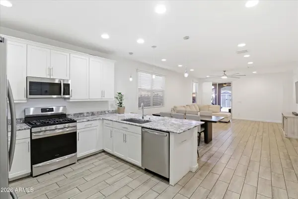 2544 W HIDALGO Avenue, Phoenix, AZ 85041