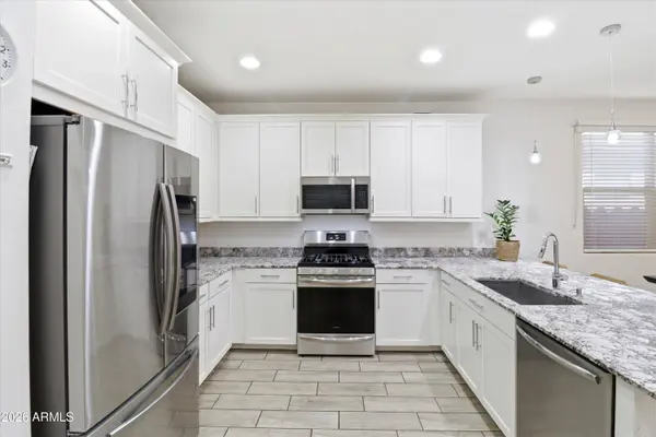 2544 W HIDALGO Avenue, Phoenix, AZ 85041