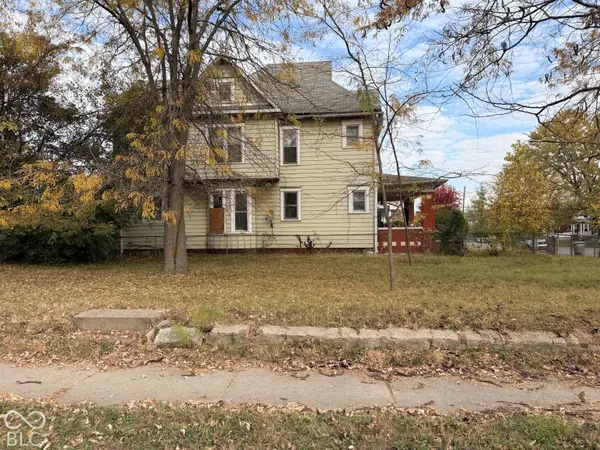 2202 Carrollton AVE, Indianapolis, IN 46205