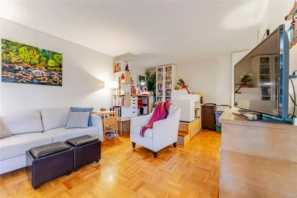 250 Douglas St ##101, Victoria, BC V8V 2P4