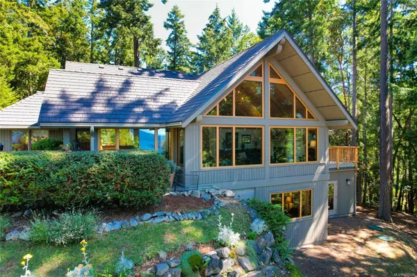 154 Cormorant Cres, Salt Spring, BC V8K 1G8