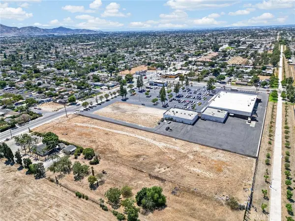 18100 Arrow Blvd, Fontana, CA 92335