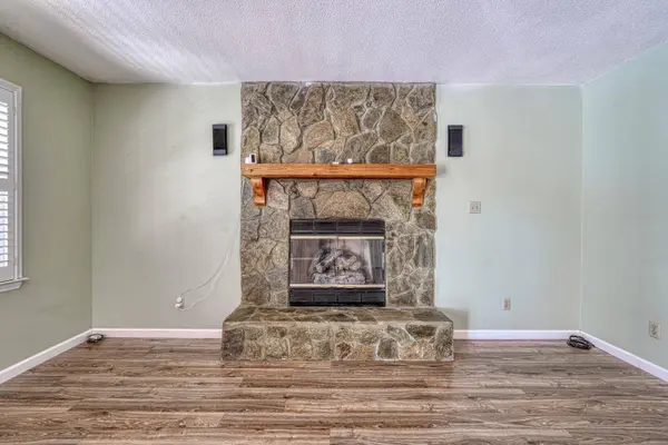 200 S Pointe, Cowpens, SC 29330