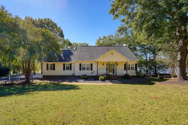 200 S Pointe
