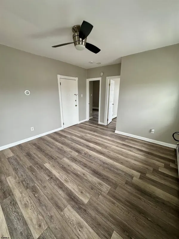 325 Atlantic Ave, Atlantic City, NJ 08401