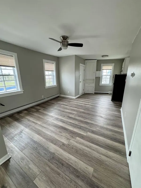 325 Atlantic Ave, Atlantic City, NJ 08401