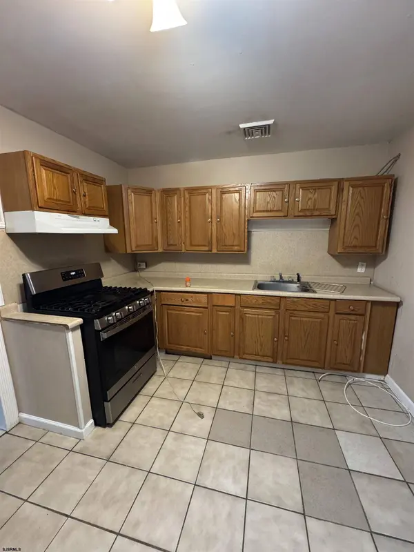3809 Ventnor Ave, Atlantic City, NJ 08401