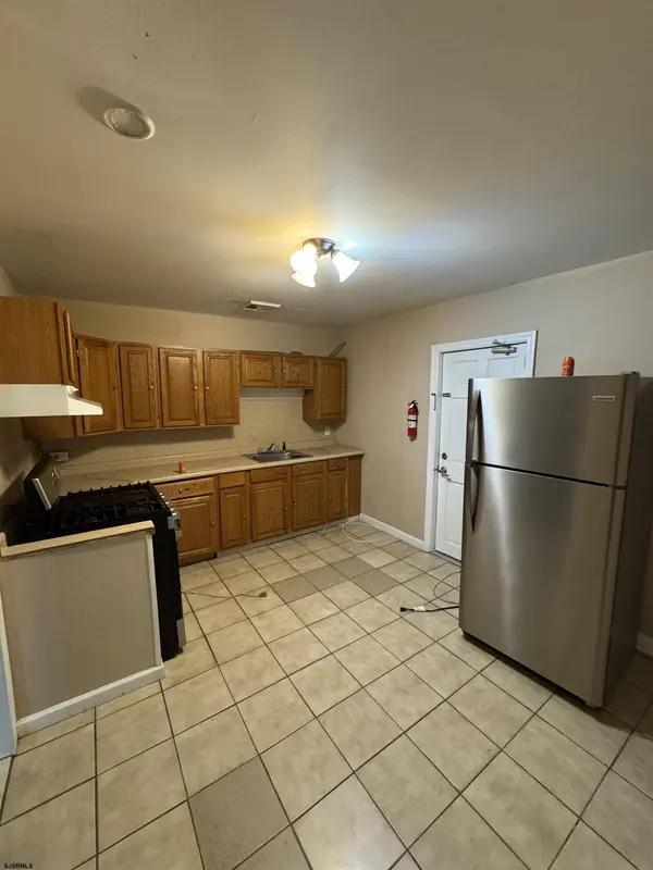3809 Ventnor Ave, Atlantic City, NJ 08401