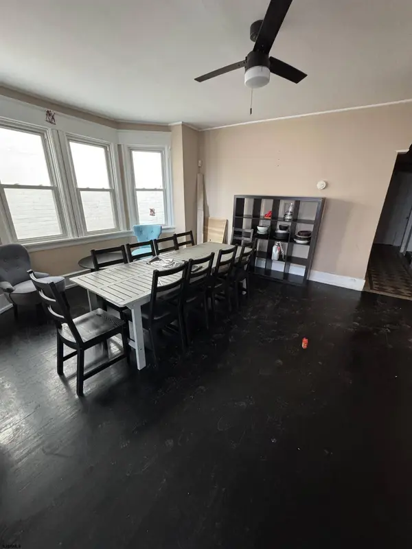 3809 Ventnor Ave, Atlantic City, NJ 08401
